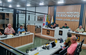 Câmara recebe o projeto de lei que dispõe sobre as diretrizes para elaboração e execução da Lei Orçamentária Anual de 2027.